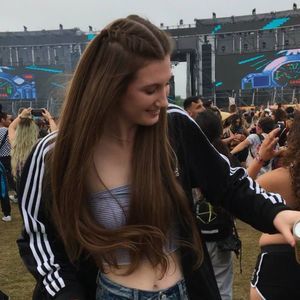 Meet your Posher, Jaclyn